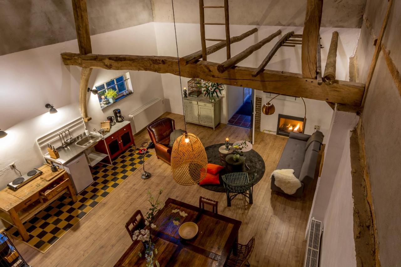 Aan De Holle Weg. Zeer Landelijk Gelegen Verbouwde Stal Tot Woning Nuth Luaran gambar